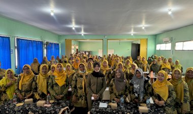 Kanit-PPA-Satreskrim-Polresta-Sidoarjo-Ajak-Guru-SD-Cegah-Perundungan-dan-Kekerasan-Pelajar